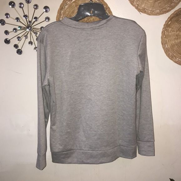 NWT missi grey sweatshirt size Medium - Picture 5 of 8